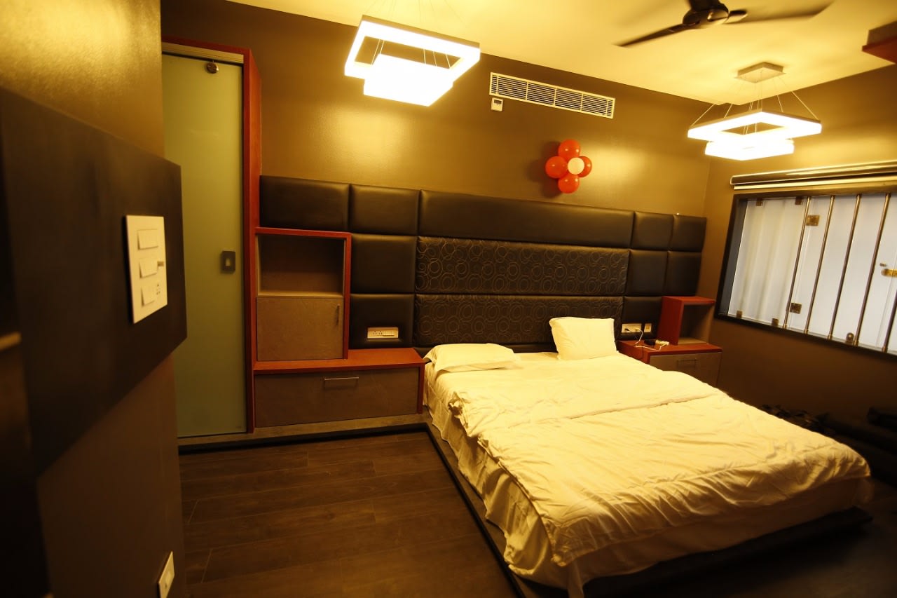 Brightly Lighted Bedroom by Jerry Meshach J Bedroom Modern | Interior Design Photos & Ideas