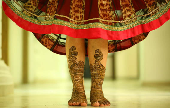 Bridal feet mehendi! by Bunker Bowy Photography Wedding-photography | Weddings Photos & Ideas