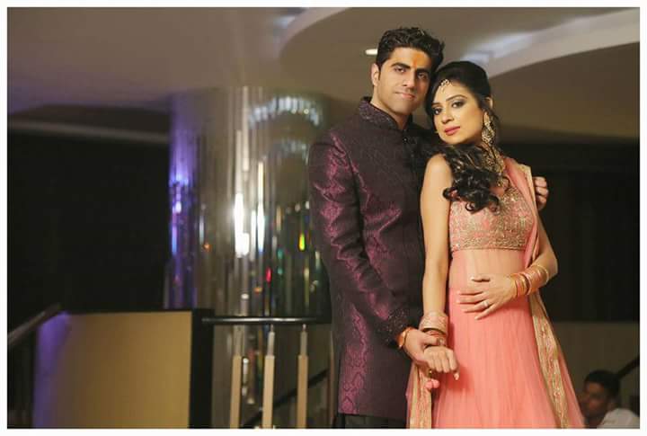 Groom wearing Purple Sherwani by Momento Perfecto Wedding-photography | Weddings Photos & Ideas