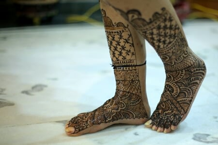 Henna Adorned Feet by Preeti Sharma Wedding-photography Bridal-mehendi | Weddings Photos & Ideas