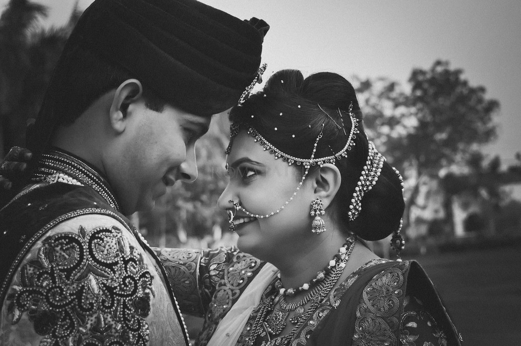 Bridal and groom accessories! by Roma Patel Photography Wedding-photography | Weddings Photos & Ideas
