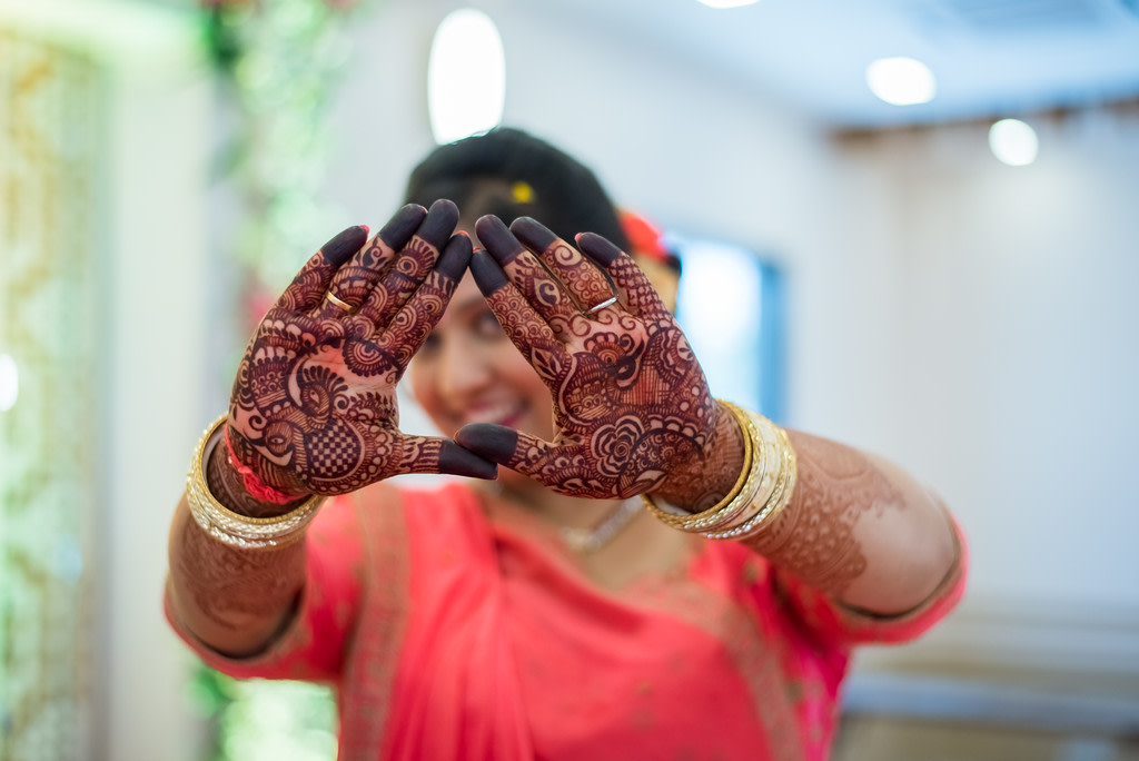 Mehendi shot! by Roma Patel Photography Wedding-photography | Weddings Photos & Ideas