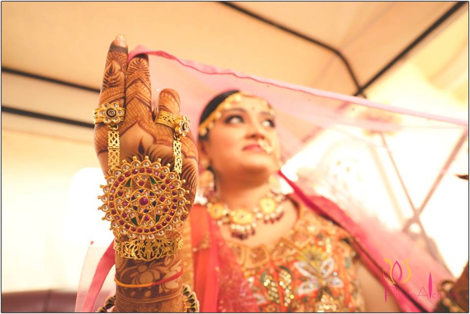 Majestic hand adjunct by Photo Alchemy Wedding-photography | Weddings Photos & Ideas