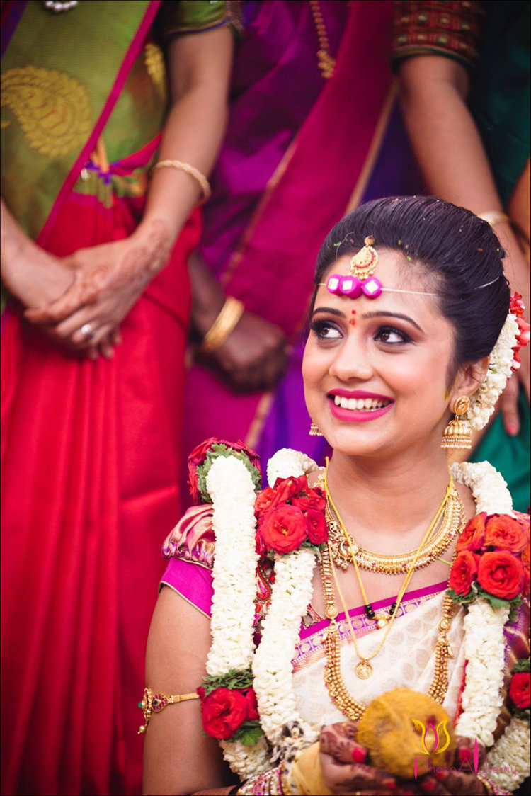 Side glance by Photo Alchemy Wedding-photography | Weddings Photos & Ideas