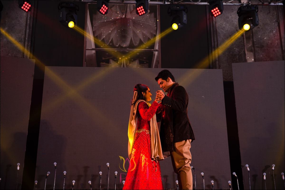Dancing couple by Photo Alchemy Wedding-photography | Weddings Photos & Ideas