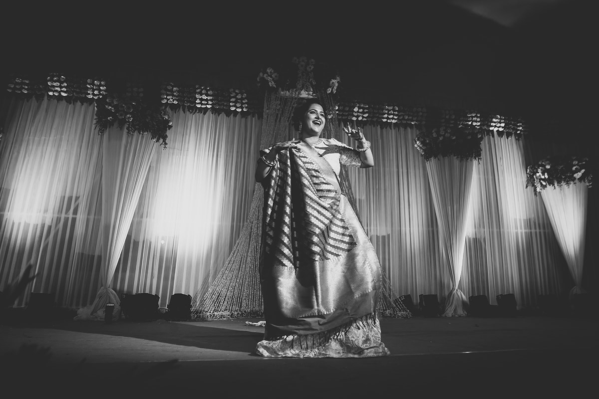 The bride goes dancing! by Studio RGB Wedding-photography | Weddings Photos & Ideas