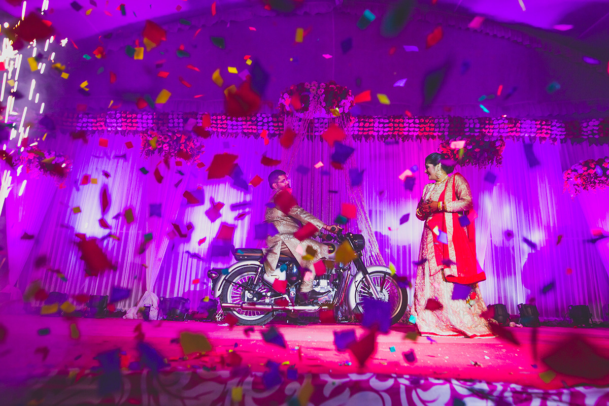 The groom and his dramatic entry! by Studio RGB Wedding-photography | Weddings Photos & Ideas