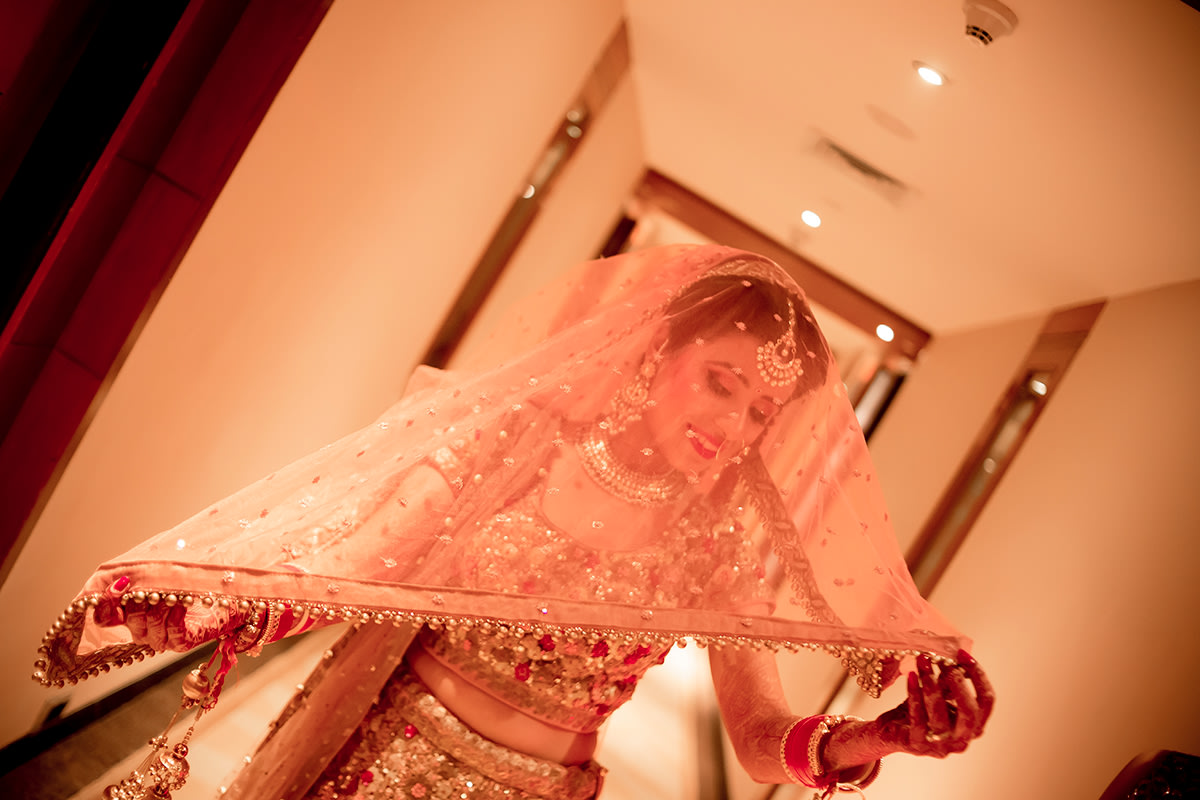 Indian bride goes posy! by Studio RGB Wedding-photography | Weddings Photos & Ideas