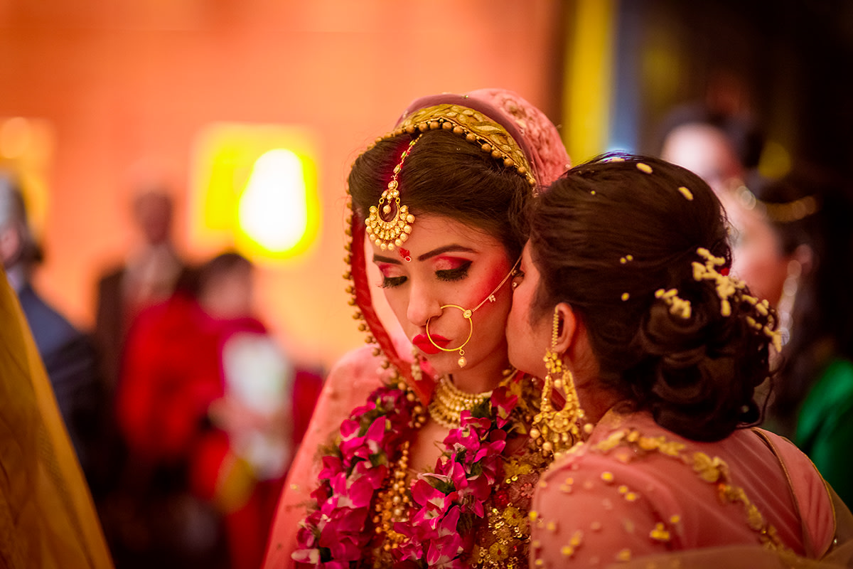 Kiss the bride! by Studio RGB Wedding-photography | Weddings Photos & Ideas
