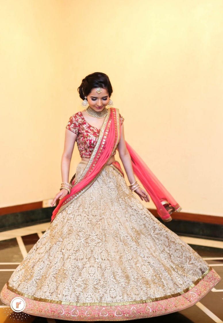 Bridal golden and pink outfit! by Mohe Weddings By Running Renders Wedding-photography | Weddings Photos & Ideas