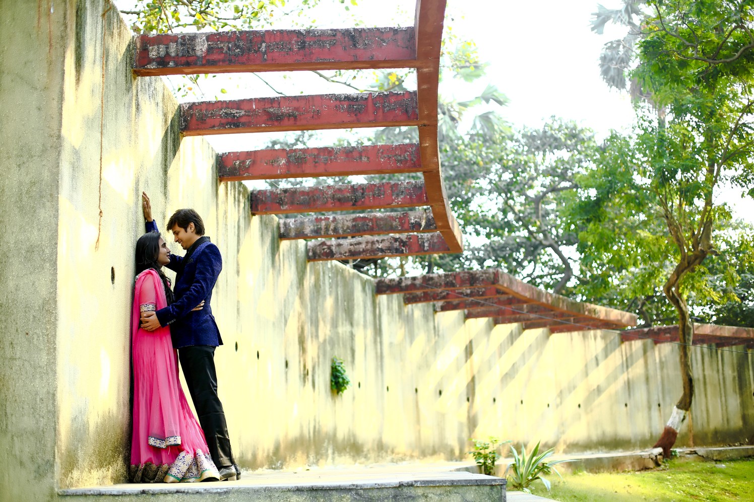 Elegant couple in a beautiful surrounding by Shobha Dhillon Wedding-photography | Weddings Photos & Ideas