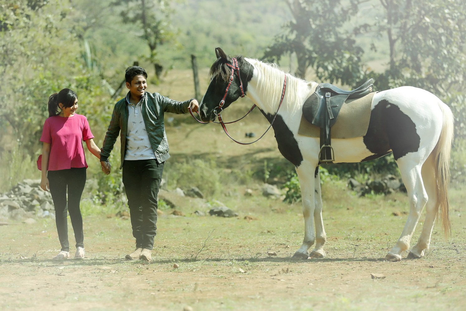 Elegant couple with a horse by Shobha Dhillon Wedding-photography | Weddings Photos & Ideas