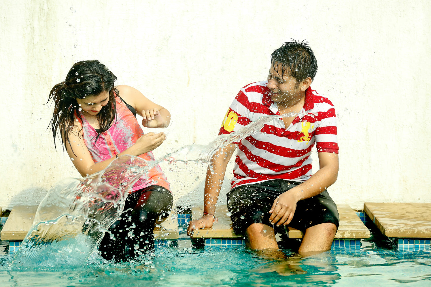 Having fun in the pool by Shobha Dhillon Wedding-photography | Weddings Photos & Ideas