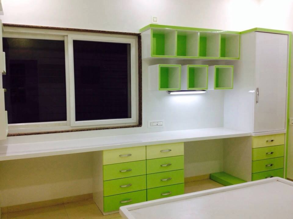Study Table by Misaki Atelier Indoor-spaces Modern | Interior Design Photos & Ideas