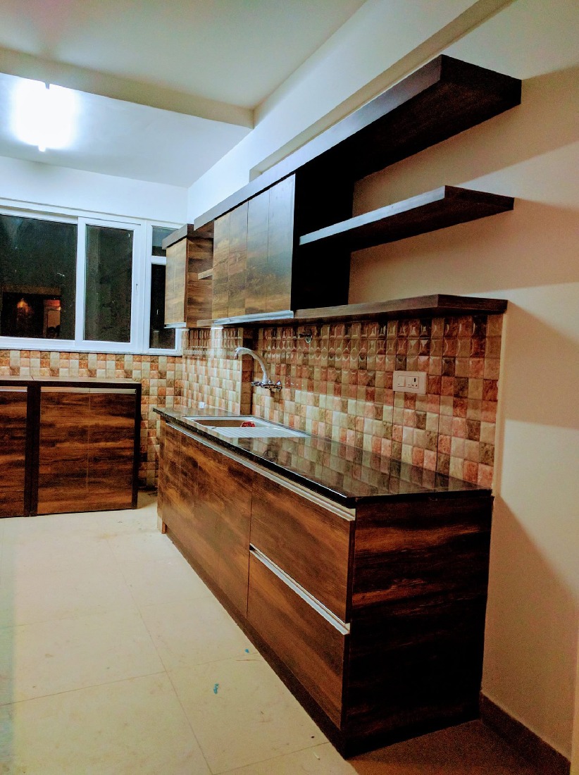 Chequered Tiling by Misaki Atelier Modular-kitchen Modern | Interior Design Photos & Ideas