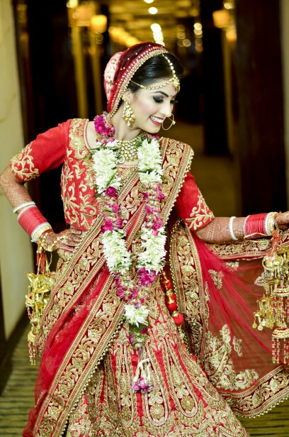 Bridal Pose by Riddhi Photography Wedding-photography | Weddings Photos & Ideas