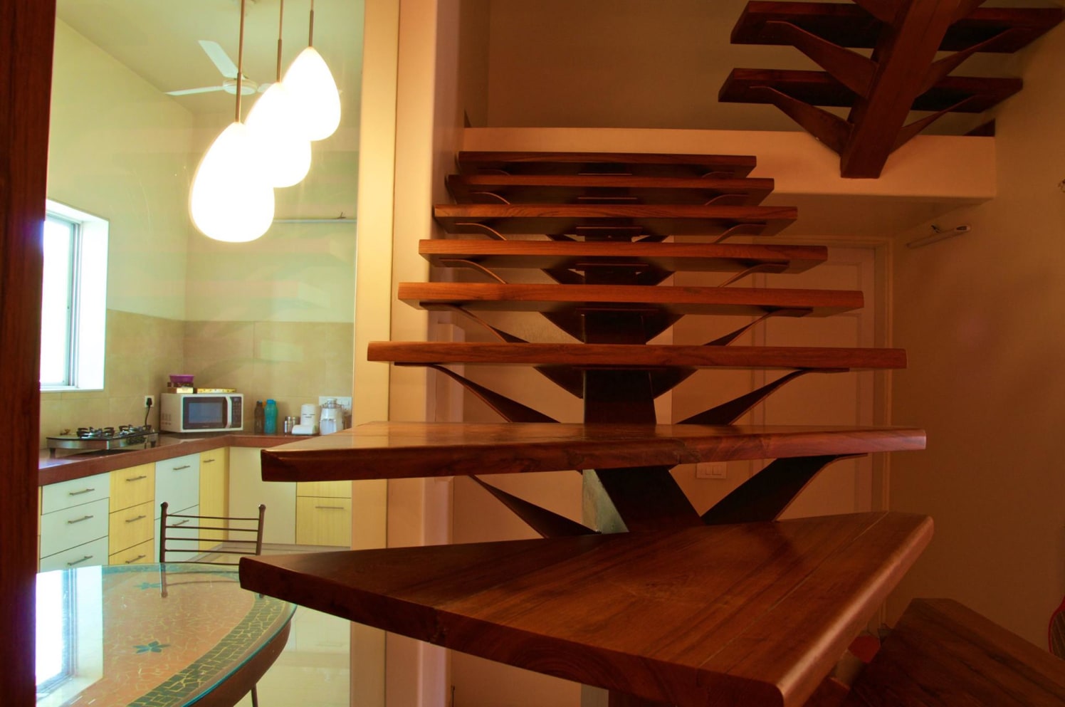 Edgy Staircase with Wooden Floor by Viraf Laskari Indoor-spaces Minimalistic | Interior Design Photos & Ideas