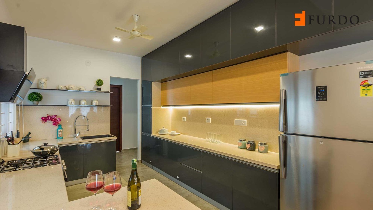 U shape kitchen with wooden flooring and display unit by Furdo.com Modular-kitchen Modern | Interior Design Photos & Ideas