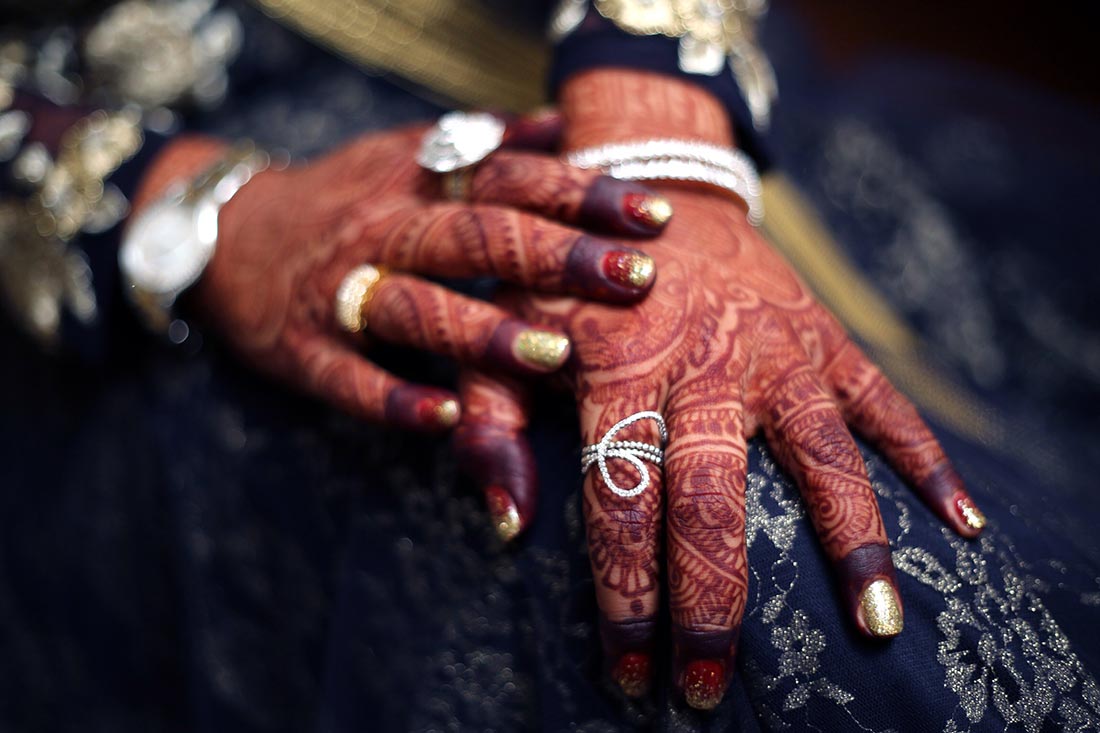 Mehendi hands with diamond ring! by Heena Video Wedding-photography | Weddings Photos & Ideas