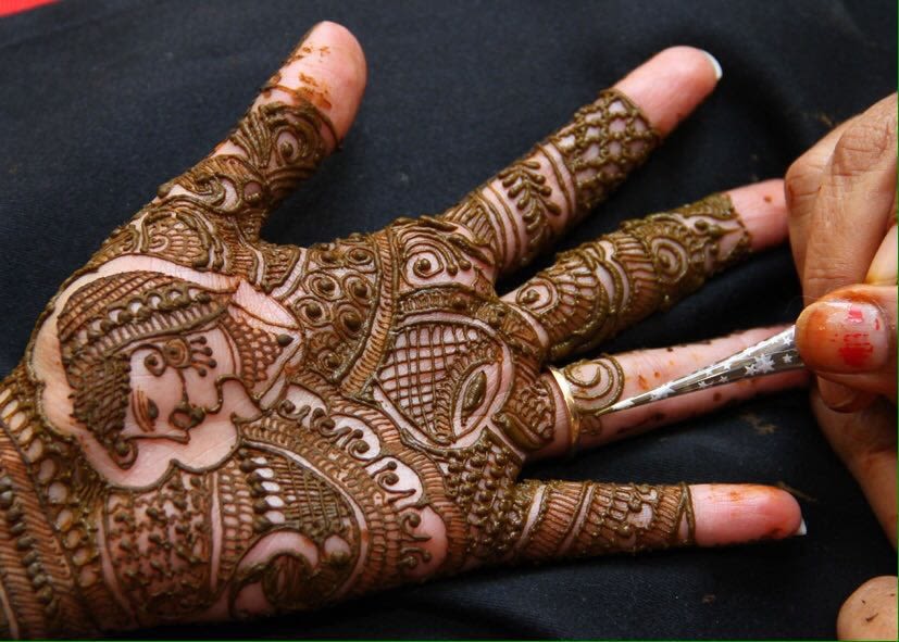 Mehndi shot! by Heena Video Wedding-photography | Weddings Photos & Ideas