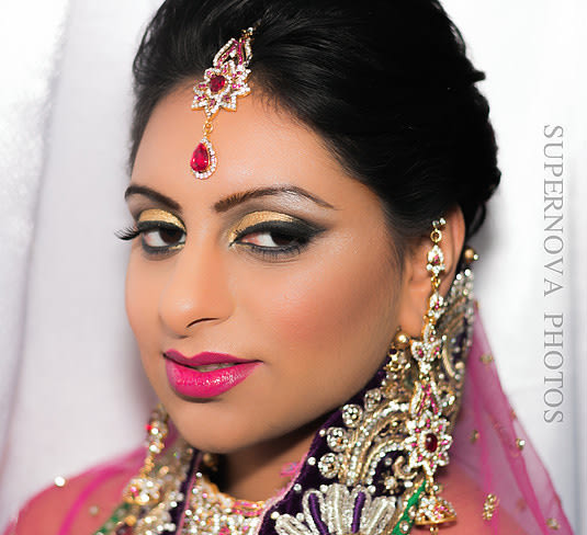 Bridal bright makeup and gemstones jewellery by Supernova Photos Wedding-photography Bridal-jewellery-and-accessories Bridal-makeup | Weddings Photos & Ideas