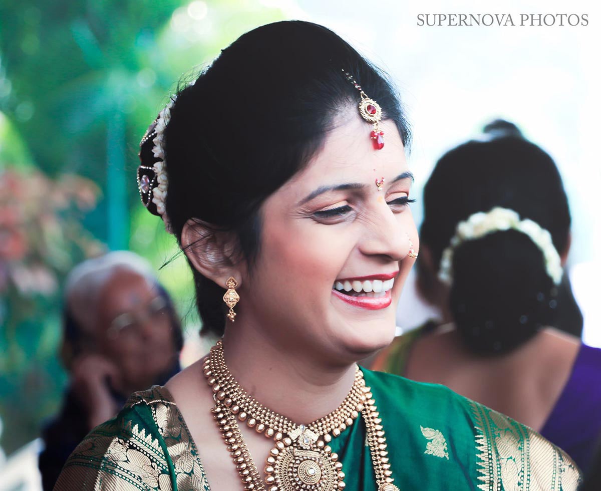 Bridal makeup and accessories by Supernova Photos Wedding-photography Bridal-jewellery-and-accessories | Weddings Photos & Ideas
