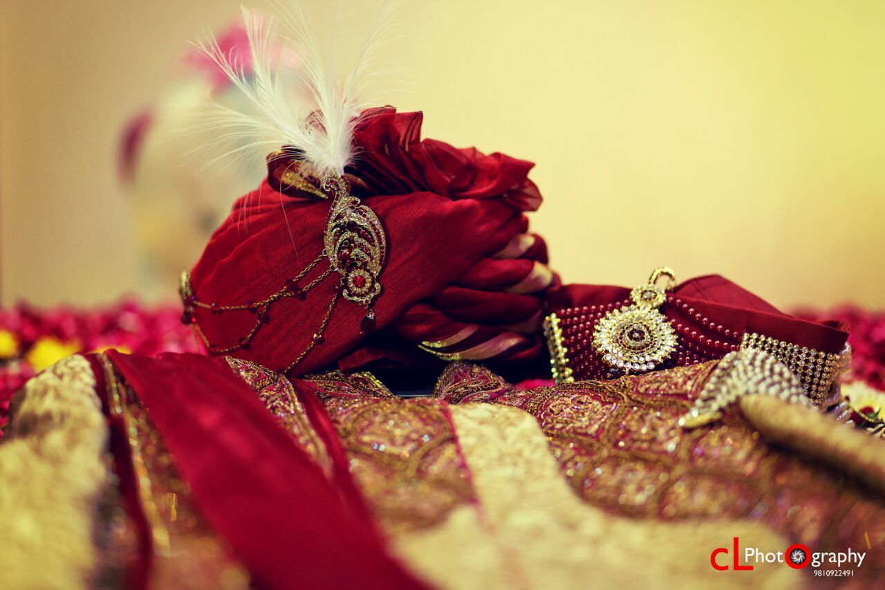Groom's turban and brooch by CL Media Solutions Wedding-photography Groom-wear-and-accessories | Weddings Photos & Ideas