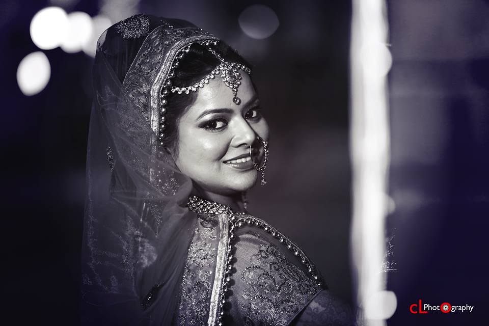 Black And White Bridal Photography Highlighting Her Accessories by CL Photography Wedding-photography Bridal-jewellery-and-accessories | Weddings Photos & Ideas
