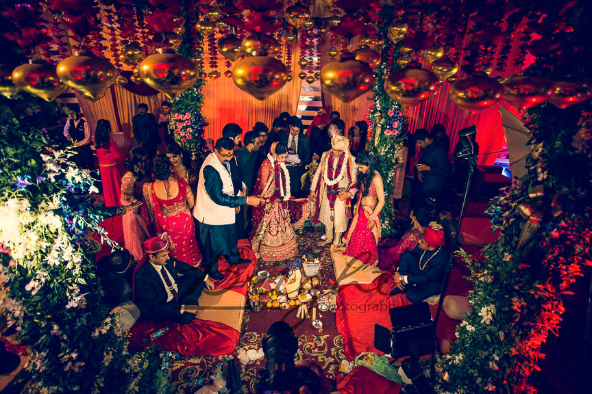 Fera Shot On Wedding Day by Gitesh Dhawan Wedding-photography Wedding-decor | Weddings Photos & Ideas