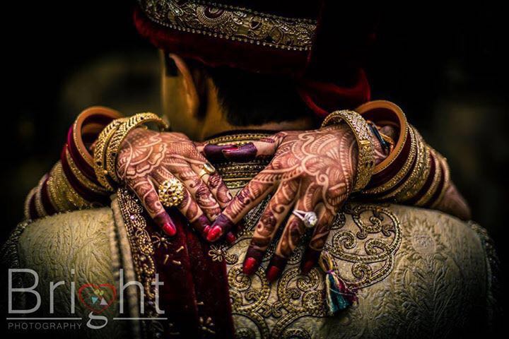 Bride's Gold And Diamond Rings by Gitesh Dhawan Wedding-photography Bridal-jewellery-and-accessories | Weddings Photos & Ideas