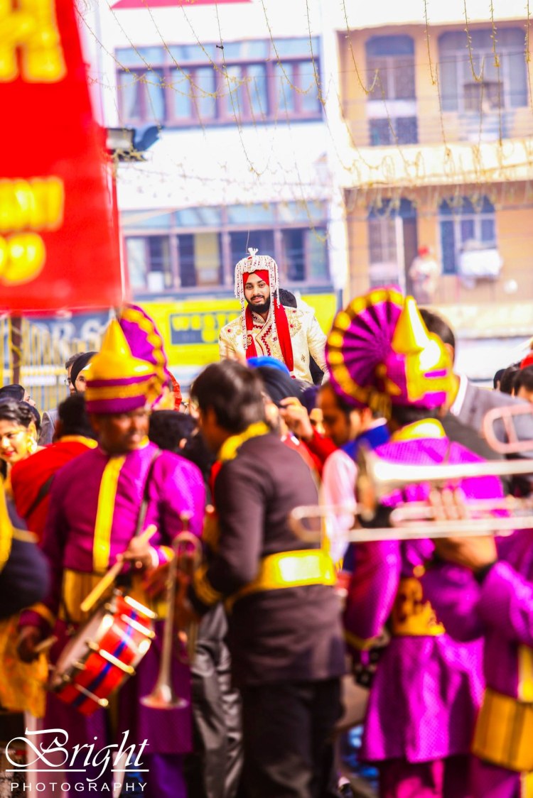 The one in the crowd! by Gitesh Dhawan Wedding-photography | Weddings Photos & Ideas