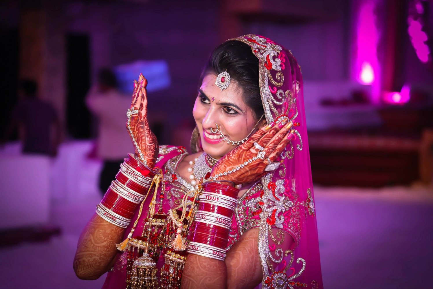Bride Wearing Diamond Maang-Tikka And Nath by Gitesh Dhawan Wedding-photography Bridal-jewellery-and-accessories Bridal-makeup | Weddings Photos & Ideas