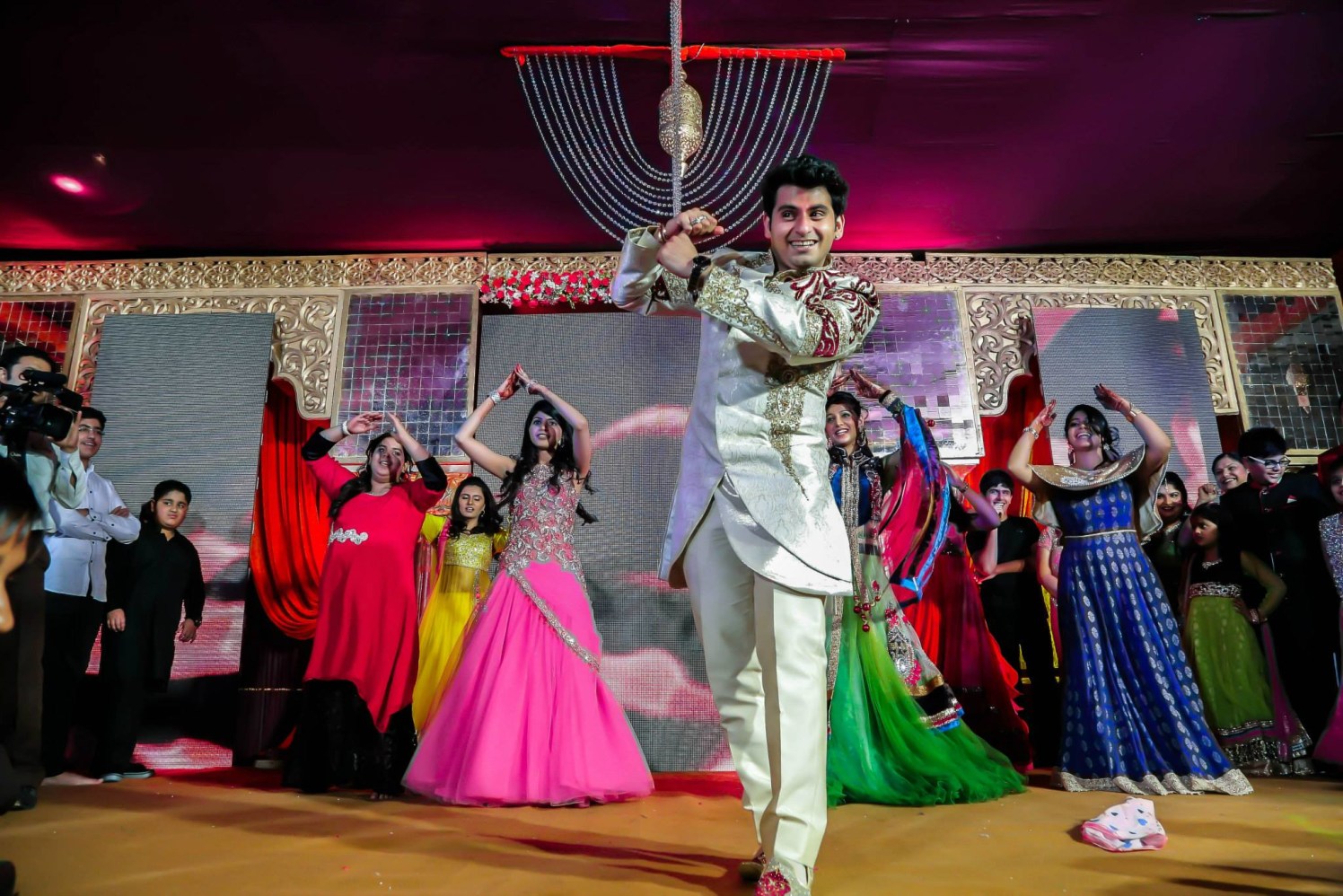 Groom Wedding Performance by Gitesh Dhawan Wedding-photography | Weddings Photos & Ideas