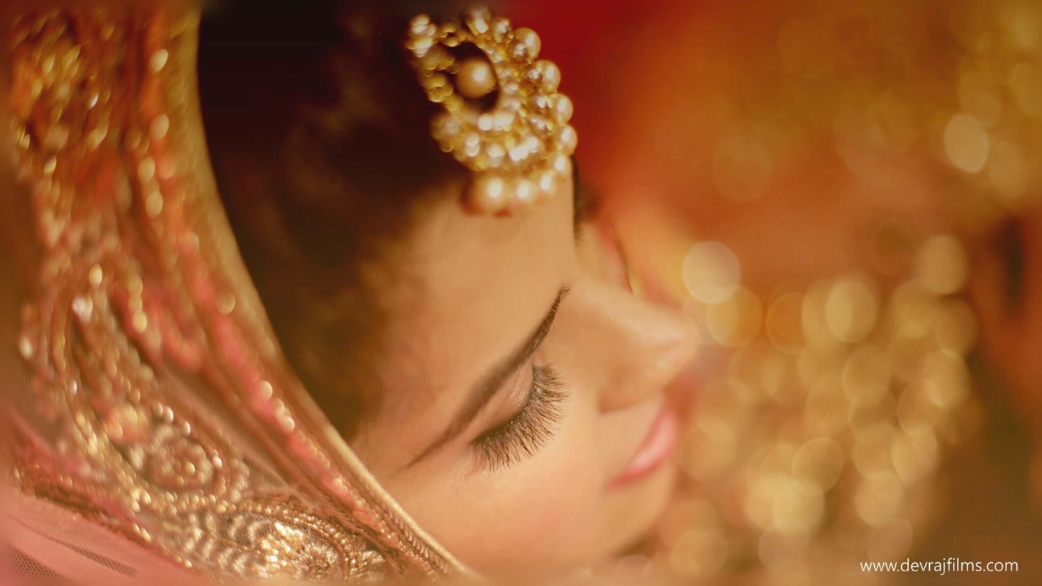 Head adjunct of bride by DEV RAJ FILMS & PHOTOGRAPHY Wedding-photography | Weddings Photos & Ideas