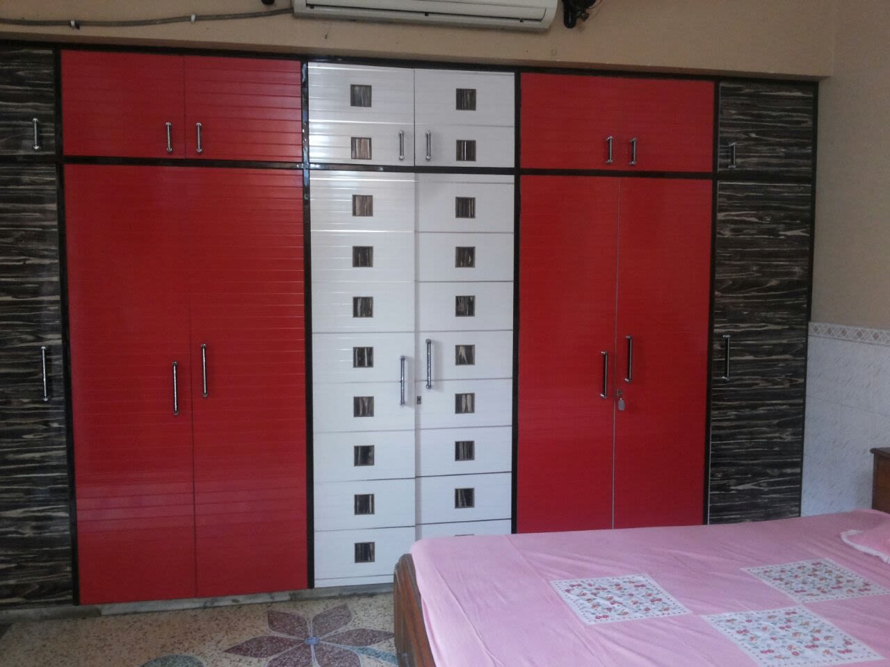 Modern wardrobe by Build Craft Associates Modern | Interior Design Photos & Ideas