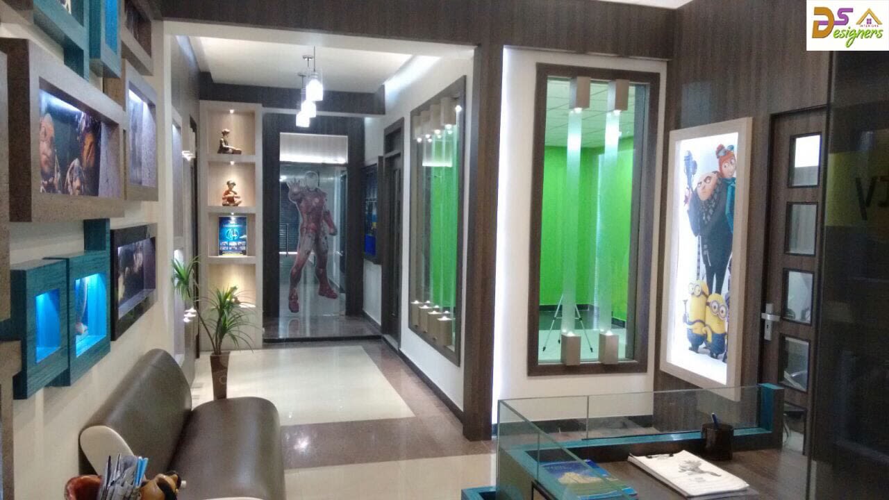 Office Reception With Wall Decor by Shivraj Singh