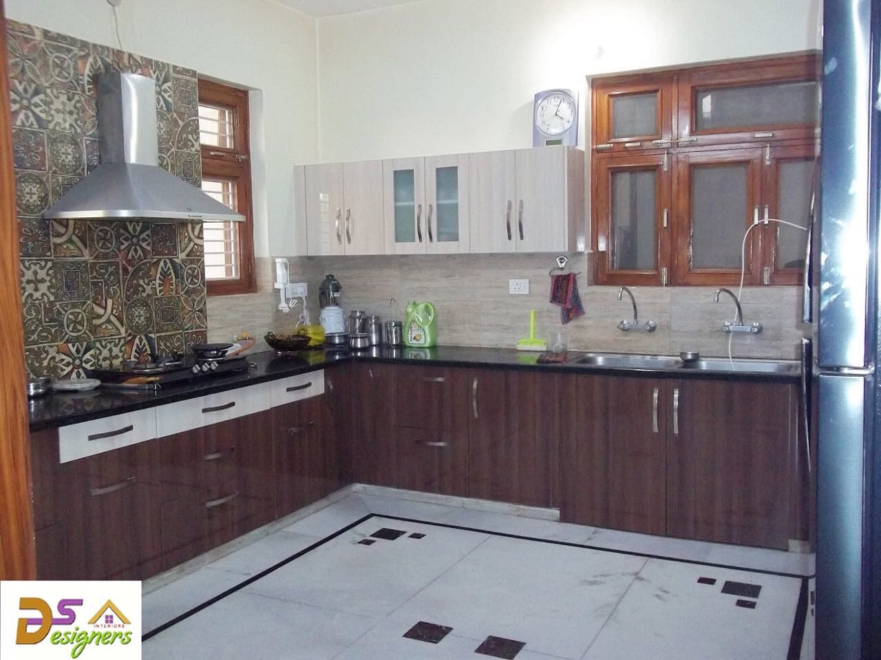 L Shaped Kitchen With Wooden Cabinets by Shivraj Singh Modular-kitchen Contemporary | Interior Design Photos & Ideas