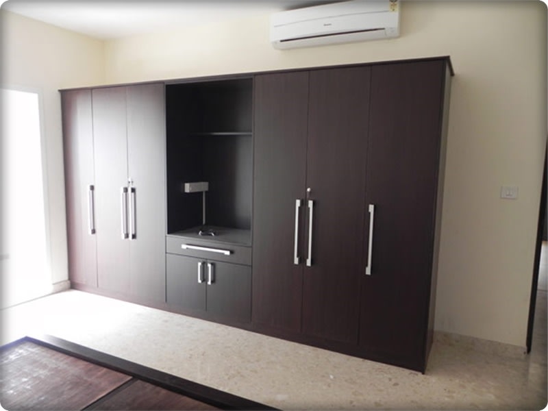 Bedroom Wardrobe. by Saikrupa Interiors Bedroom Modern | Interior Design Photos & Ideas