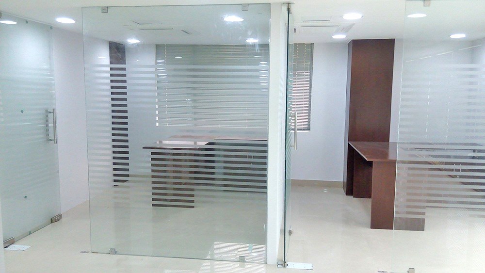 Office Cellular. by Globe Interiors Modern | Interior Design Photos & Ideas