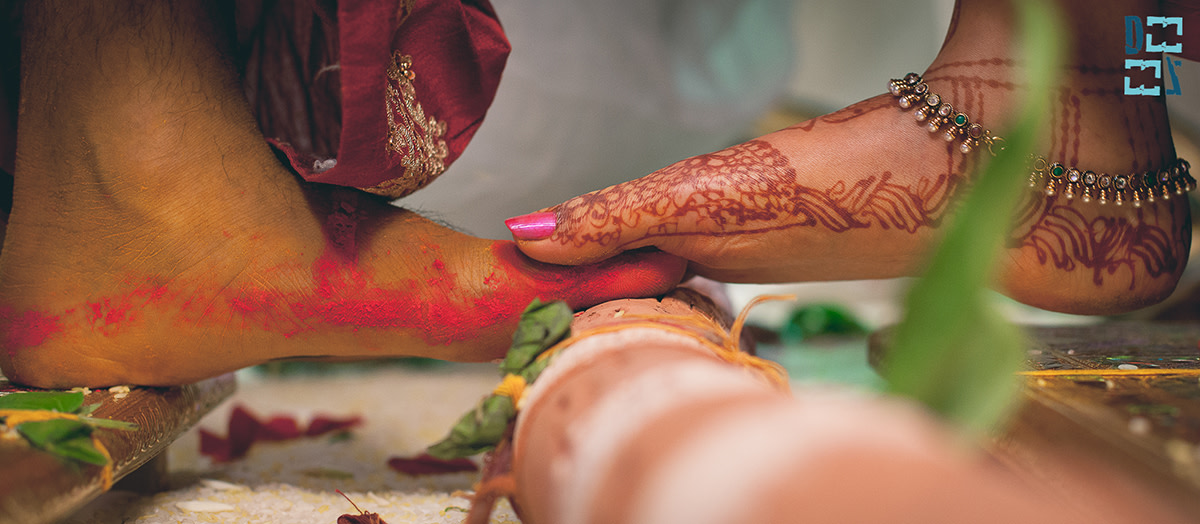 Foot on foot by Deezee Films Wedding-photography | Weddings Photos & Ideas