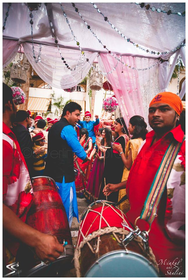 Cheerful environs! by Silverline Photography Wedding-photography | Weddings Photos & Ideas