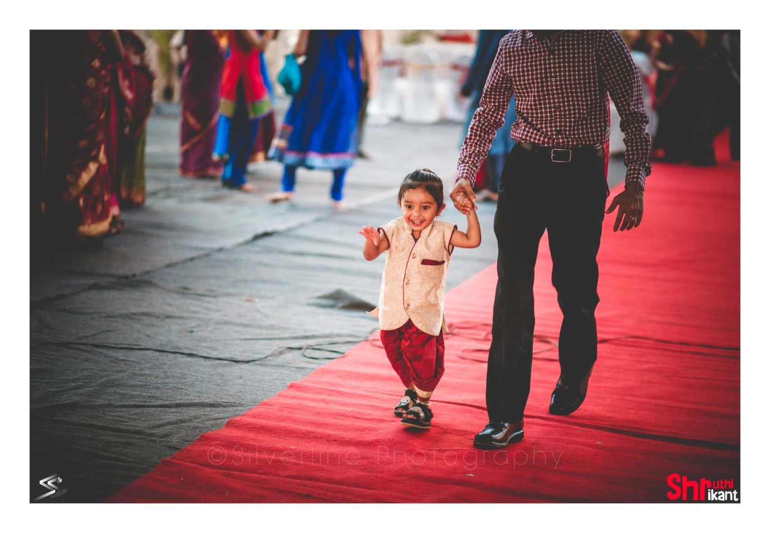 Wedding guests! by Silverline Photography Wedding-photography | Weddings Photos & Ideas