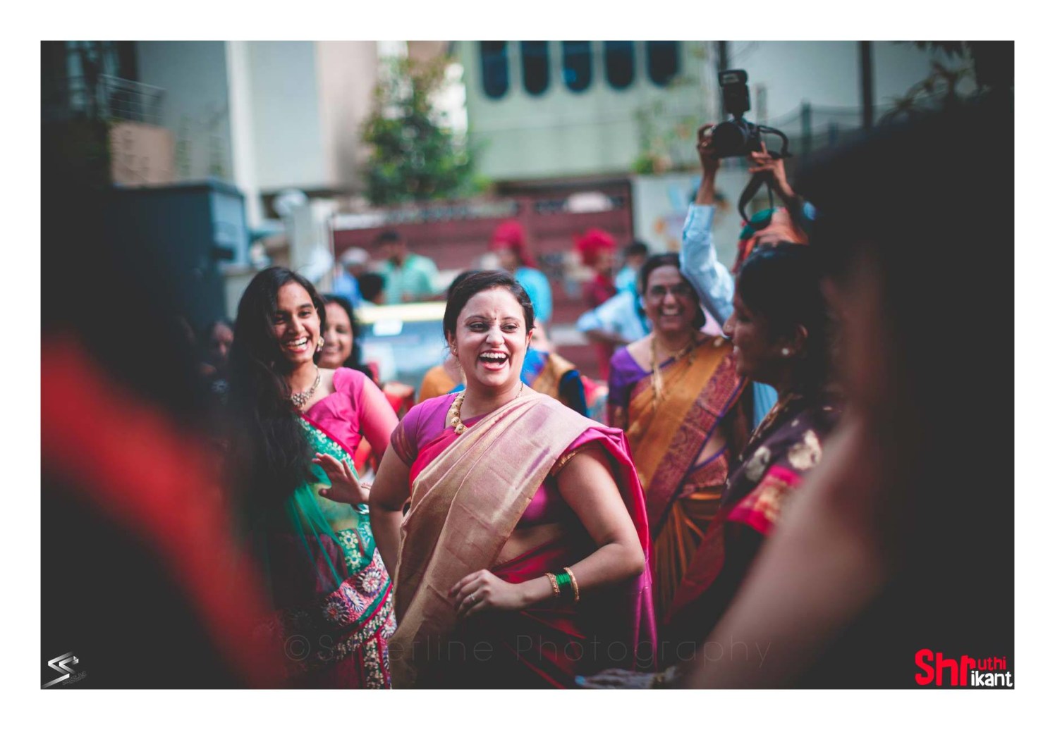 Cheerful vibe! by Silverline Photography Wedding-photography | Weddings Photos & Ideas