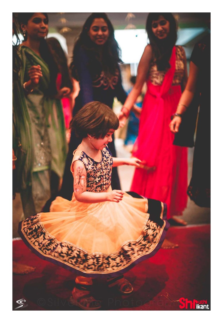 Wedding guests! by Silverline Photography Wedding-photography | Weddings Photos & Ideas