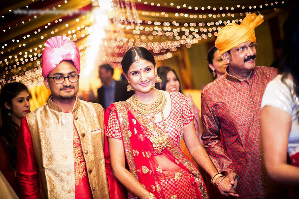 All about the golds! by Parnadeep Mukherjee Photography Wedding-photography | Weddings Photos & Ideas