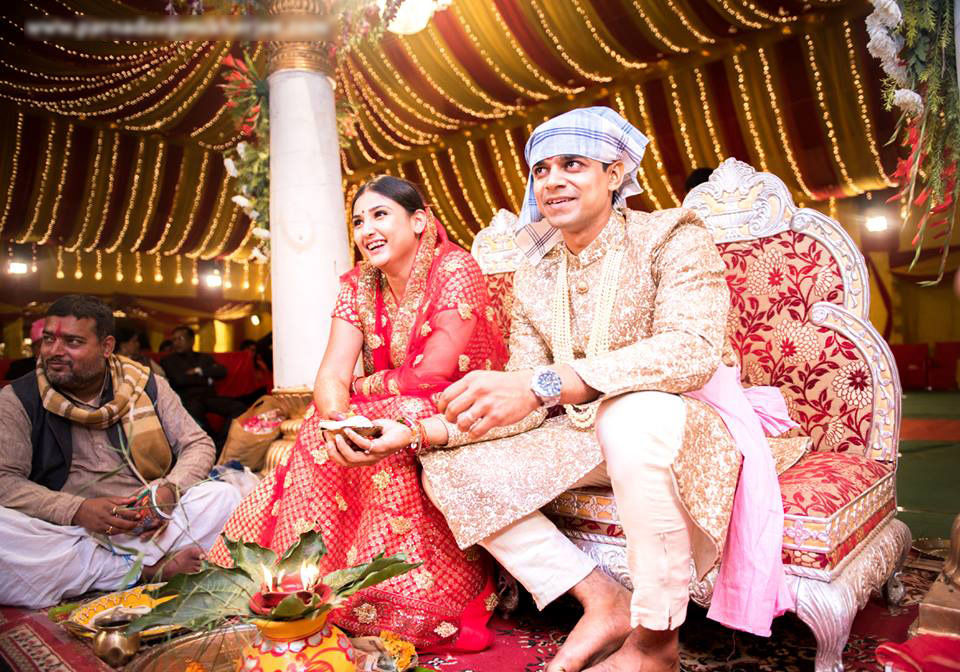 Happy duo! by Parnadeep Mukherjee Photography Wedding-photography | Weddings Photos & Ideas
