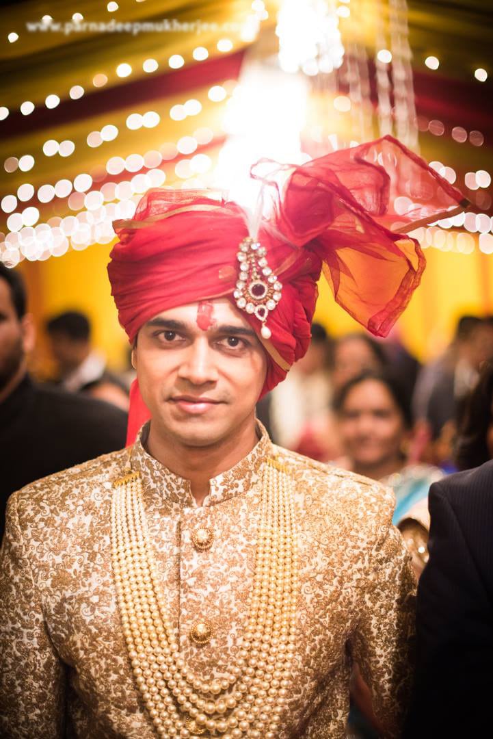 Groom in golden! by Parnadeep Mukherjee Photography Wedding-photography | Weddings Photos & Ideas
