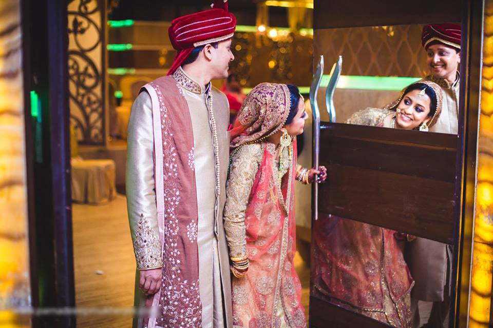 A funny wallop! by Parnadeep Mukherjee Photography Wedding-photography | Weddings Photos & Ideas