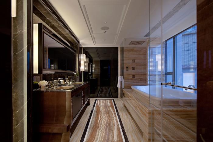Premium Bathroom With Rufous Shade by Mohit Kumar Bathroom Modern | Interior Design Photos & Ideas