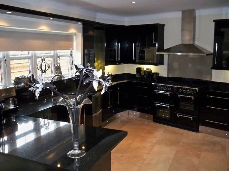 Modular U Shaped Kitchen With Black Shade Cabinets by Mohit Kumar Modular-kitchen Modern | Interior Design Photos & Ideas